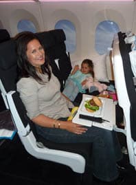 Skycouch Check out the burger lunch in Air NZ's new Skycouch