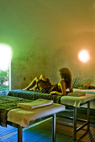 Aussie! Olivia Newton-John’s Gaia Retreat