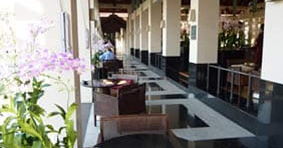 The hallway of the Pavillion at Sentosa Resort.