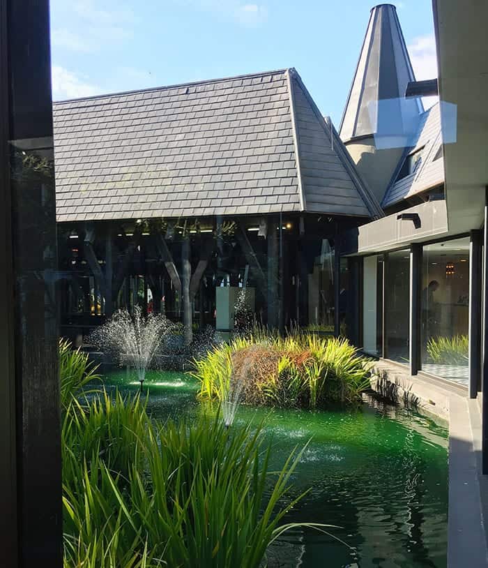 Hilton hotel pond christchurch