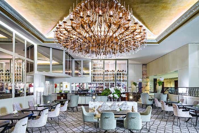 Cordis chandelier