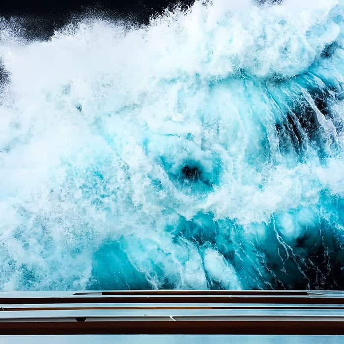 Tasman sea frothy waves