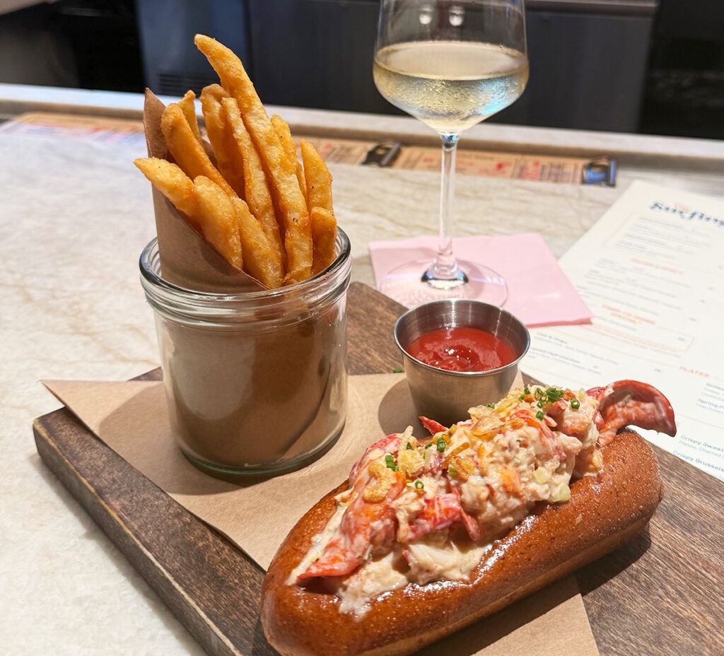 Super delicious lobster roll at Pierside