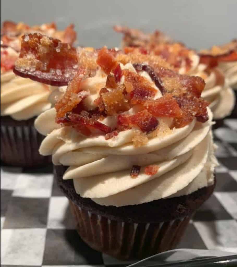 maple bacon cupcake