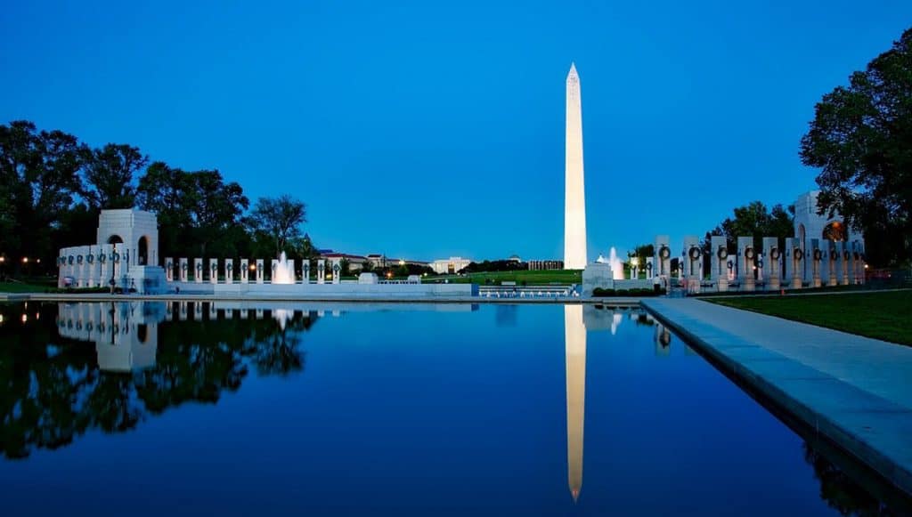 Washington Monument with WWII Memorial