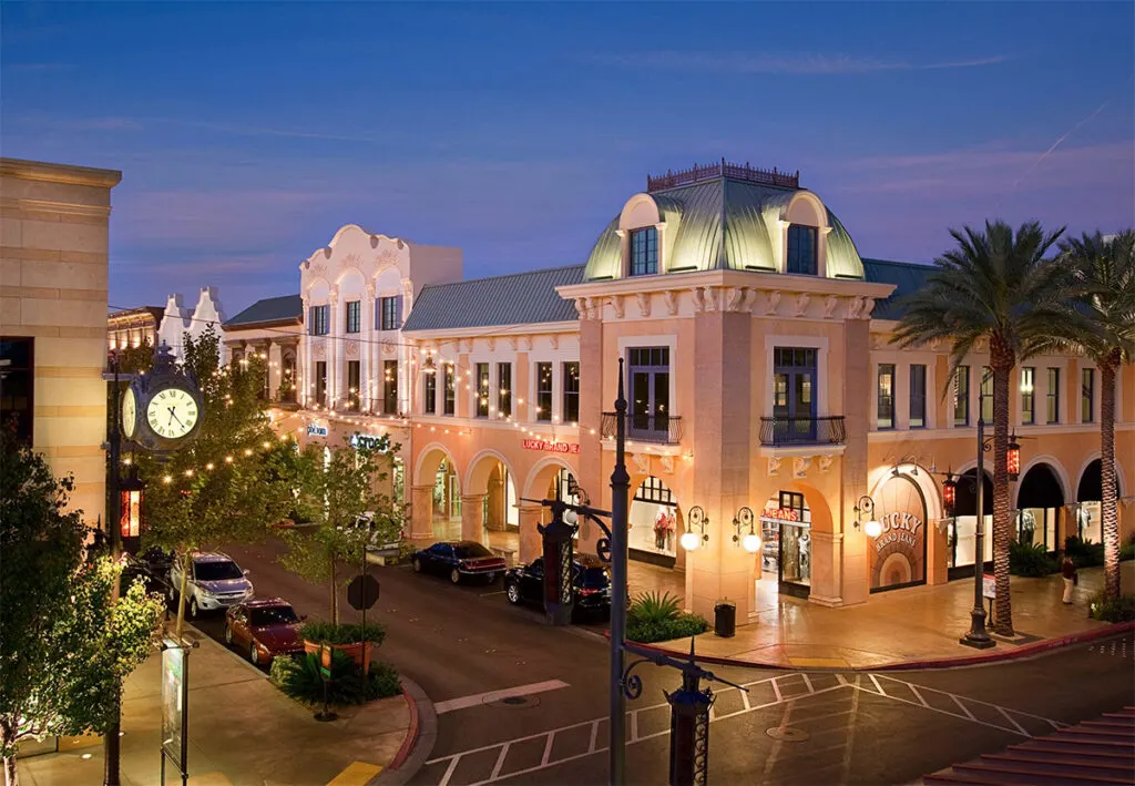 18 Best Las Vegas Shopping Malls And Outlets In 2023