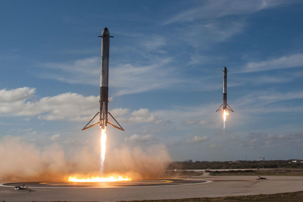 Space X landing at Kennedy Space Center