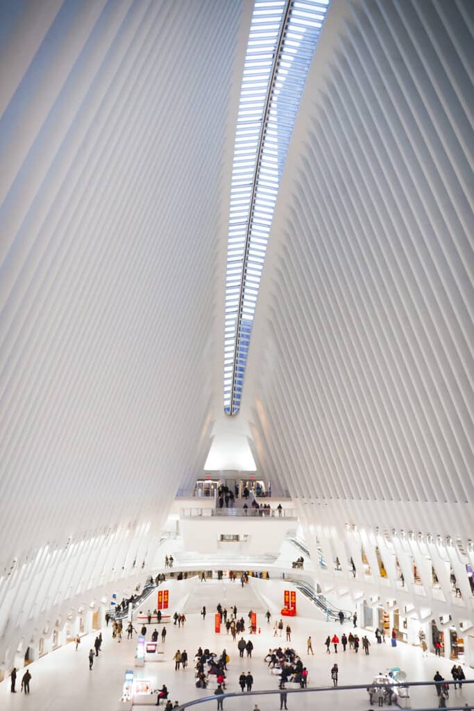 À l'intérieur de l'Oculus, World Trade Center
