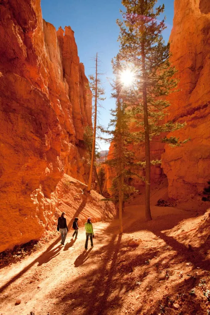 Hiking the Navajo Loop in Bryce Canyon