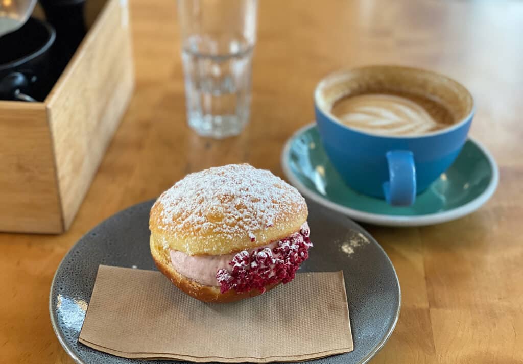 Nikau Cafe donut