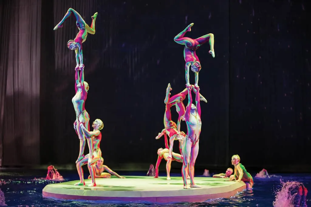 Acrobats on stage and in water at