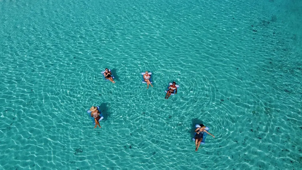 Going for a float, Aitutaki