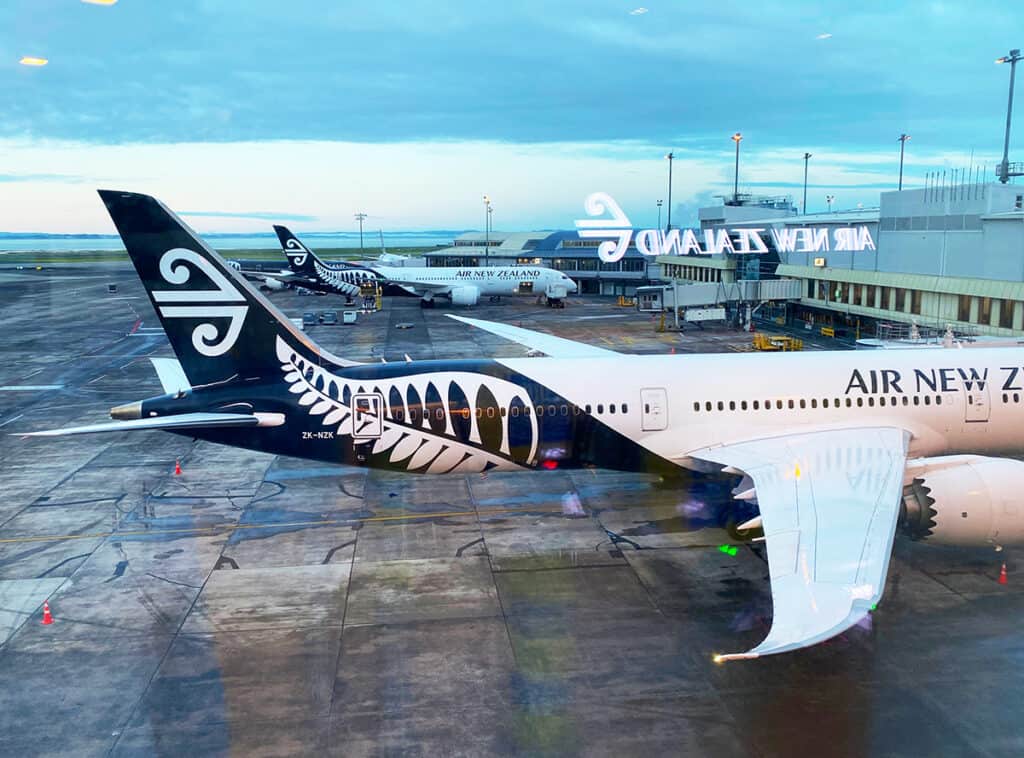 Air New Zealand plane