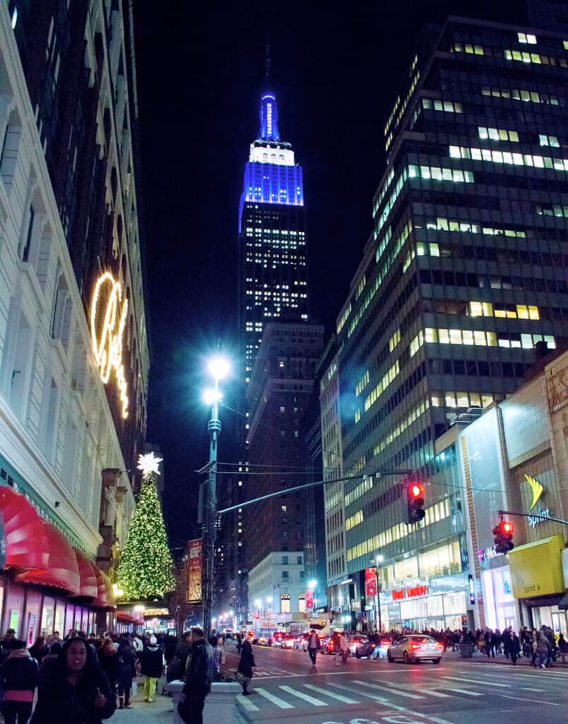 Empire State Building lit up for Chanukah