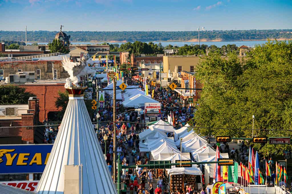 Event on Main Street Grapevine