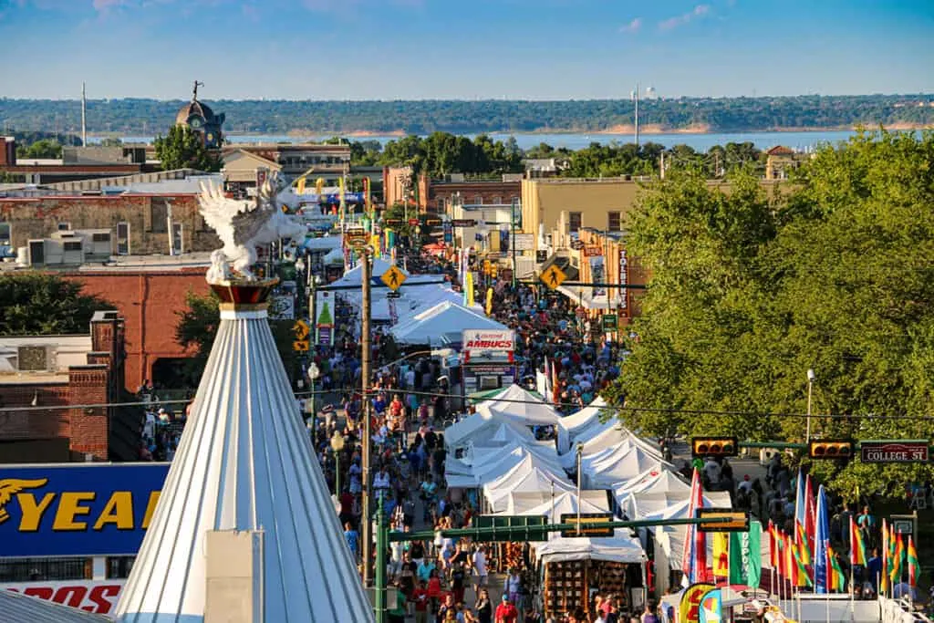 Event on Main Street Grapevine