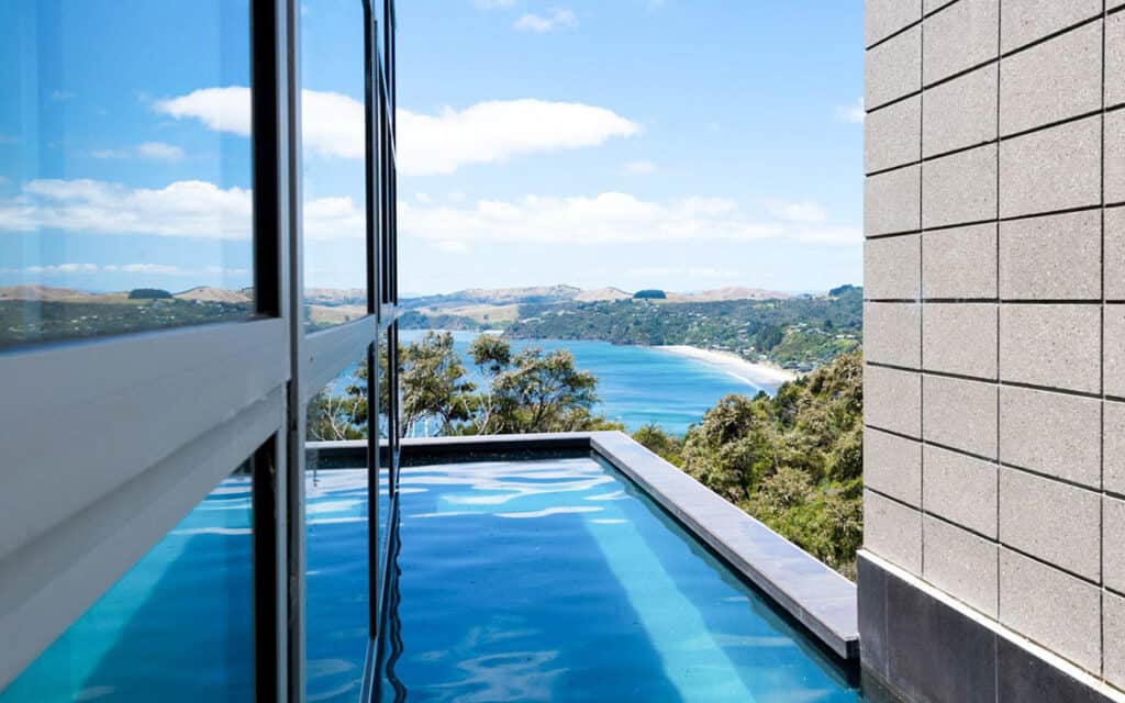 Onetangi Luxury pool