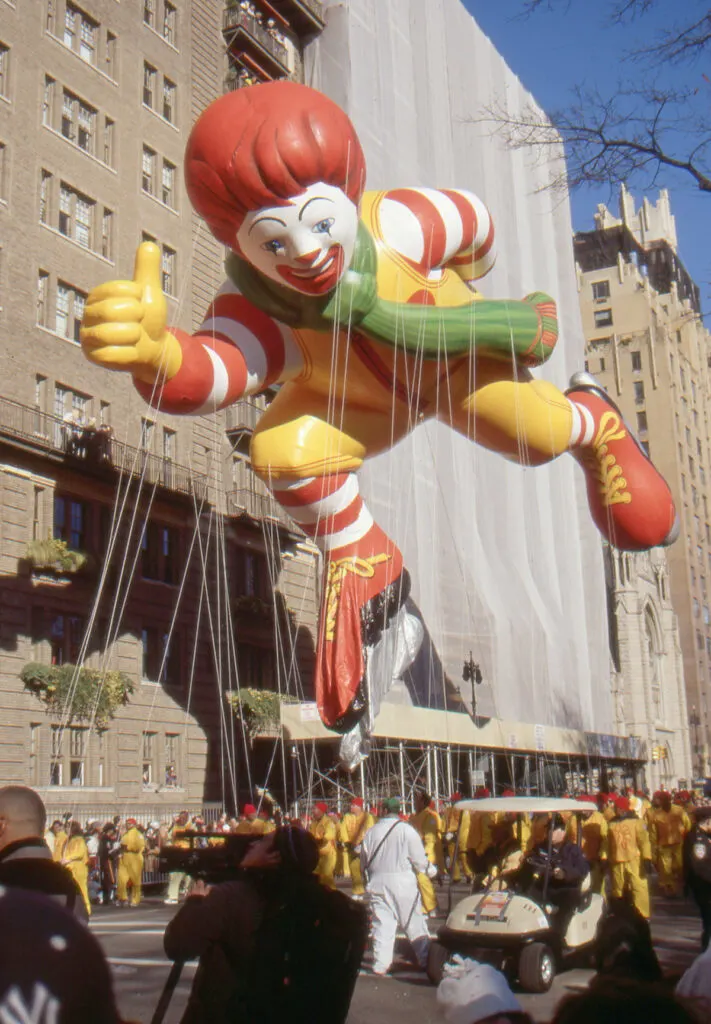 Ronald Macdonald Macys thanksgiving day balloon