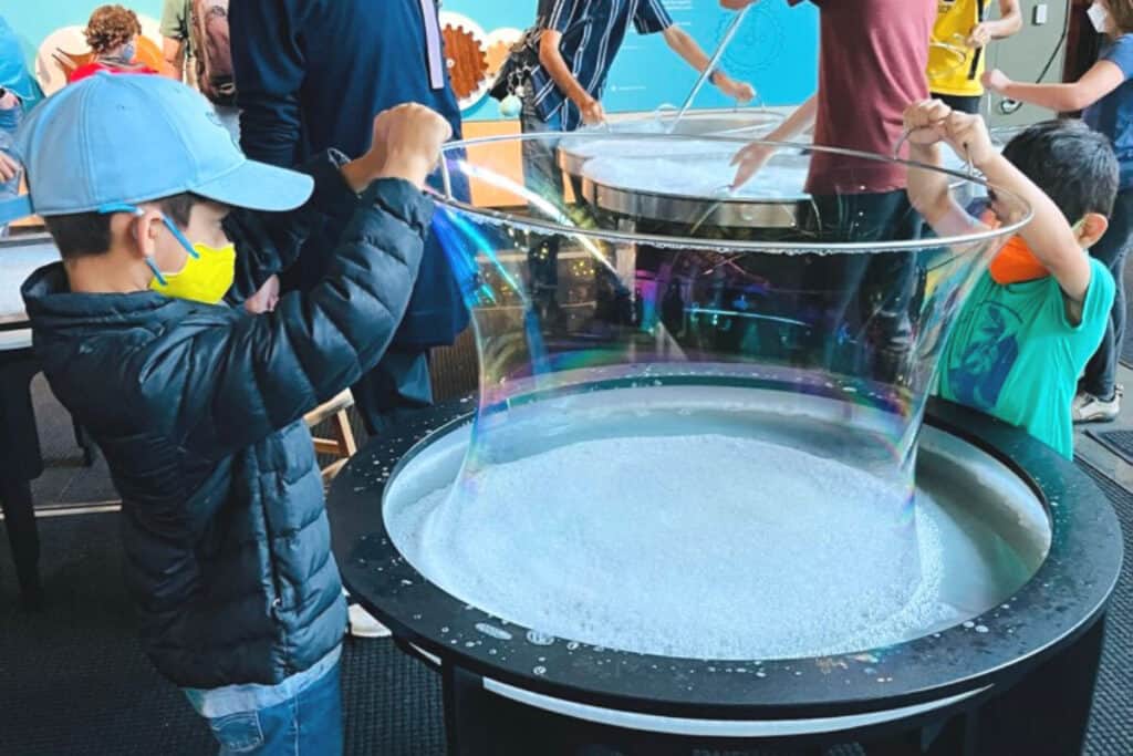 Kids having a blast at the Exploratorium
