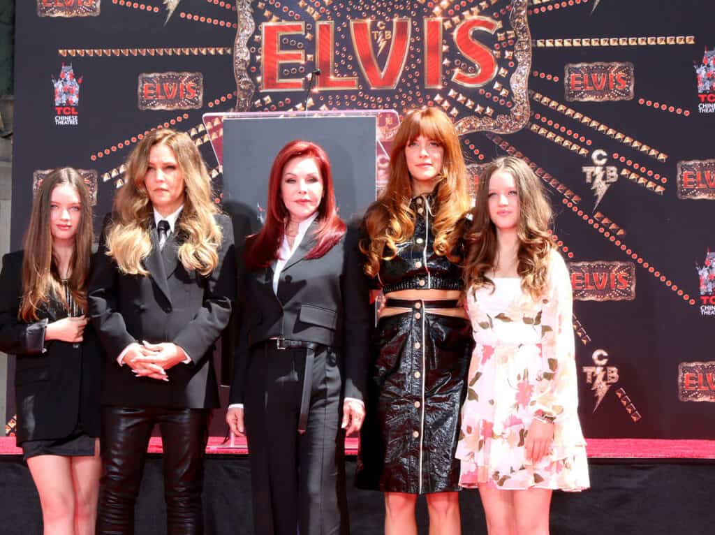 Lisa Marie Presley, her mom Priscilla and three daughters at the hand print ceremony, Hollywood
