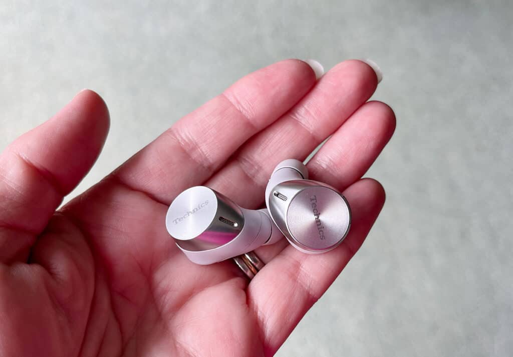 Technics earbuds in silver