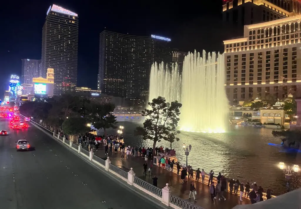 Bellagio Fountains at night