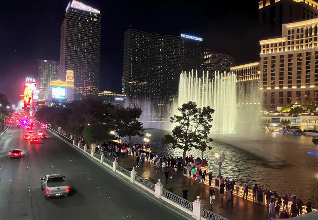 Bellagio fountains at night