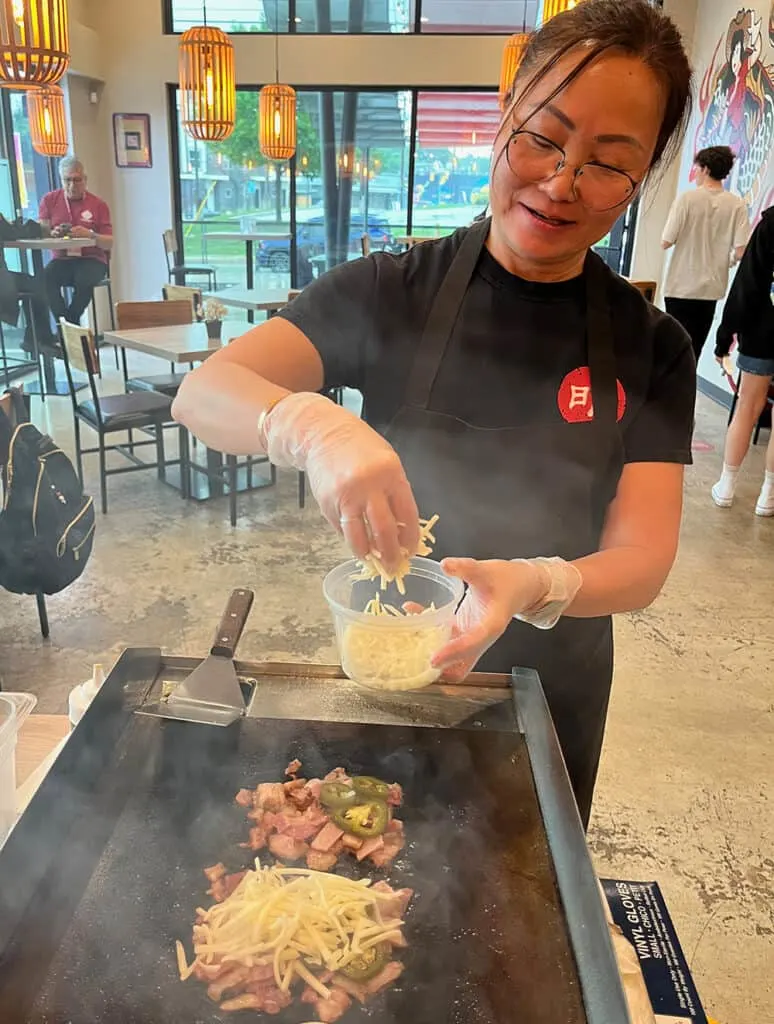 Ming making her jalapeño bao bun