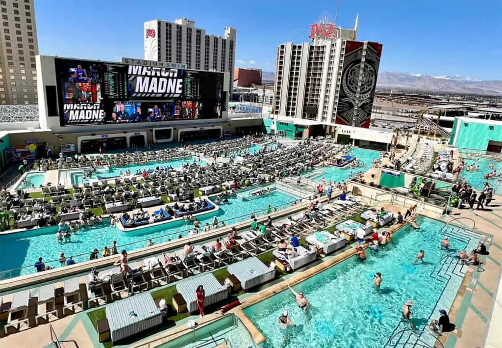 11 of the best pools in Las Vegas! 30 Stadium Swim at Circa, Las Vegas