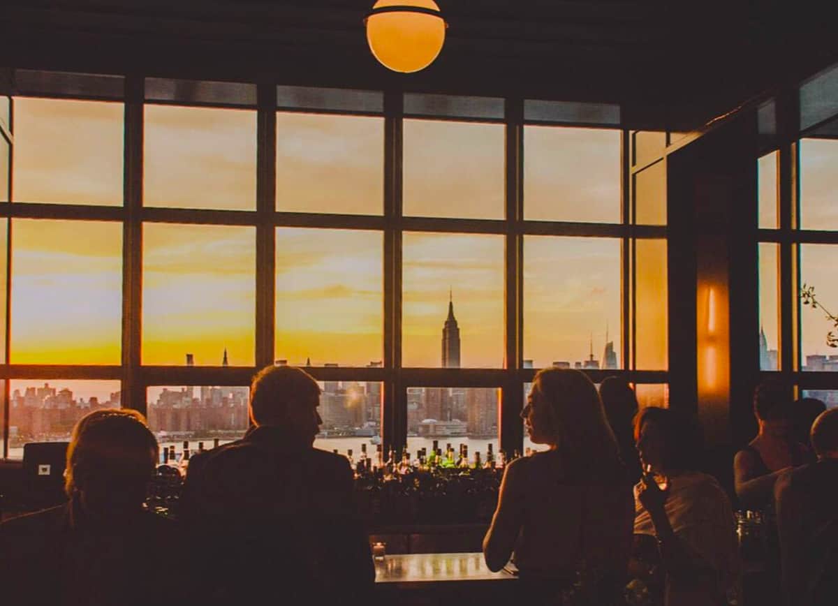 13 fabulous NYC hotels to see New Year’s Eve fireworks! - Blogger at Large