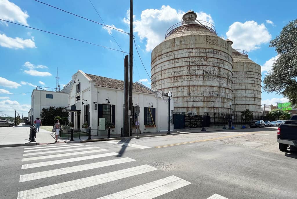 Magnolia Marketplace silos, Waco