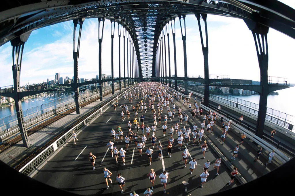 Marathon crossing Sydney Harbour Bridge