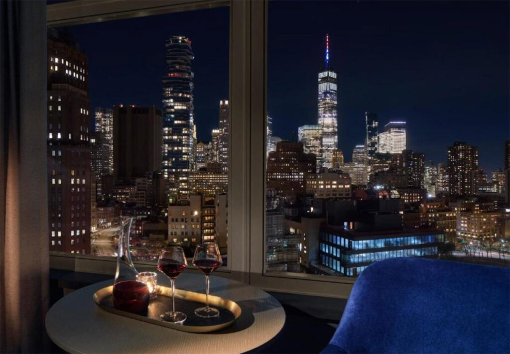 ModernHaus corner suite with Empire State view