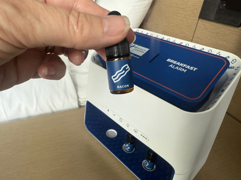 An affordable Auckland Hotel – with a scented alarm clock!