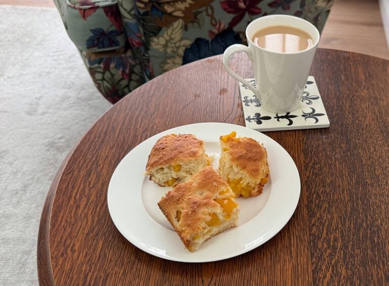 Dolly Parton’s 3-ingredient Cuppa Cake recipe!