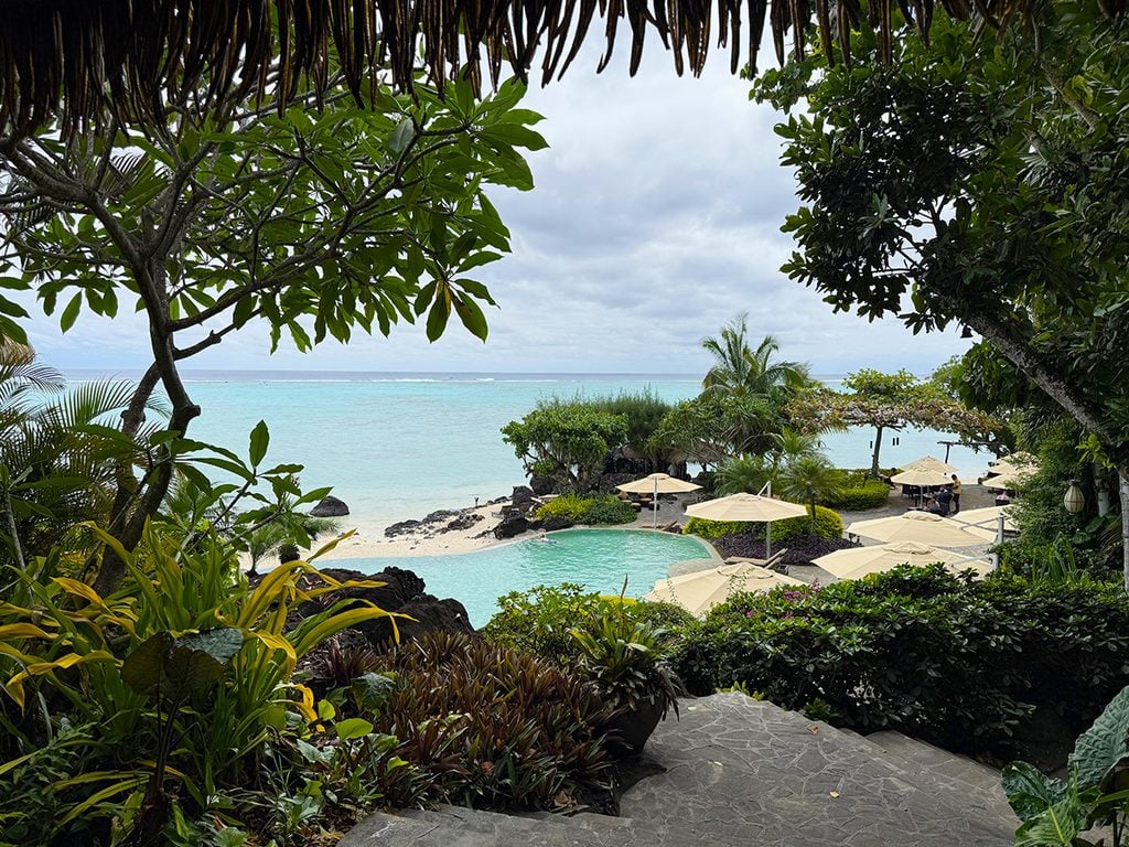 Pacific Resort outdoor dining with pool and lagoon