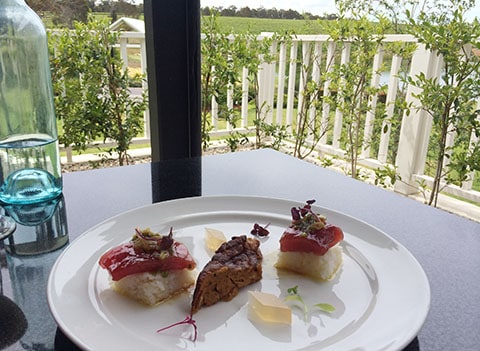 Aravina estate restaurant