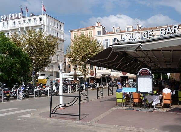 Cannes bar