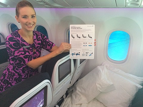 Dreamliner cuddle class