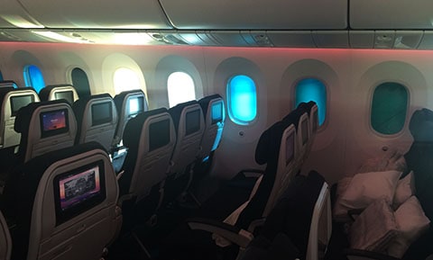 Dreamliner window shades