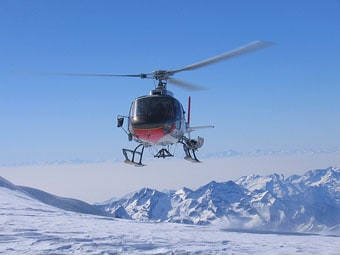 Heli skiing