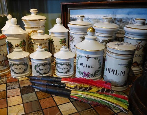 Houmas House opium